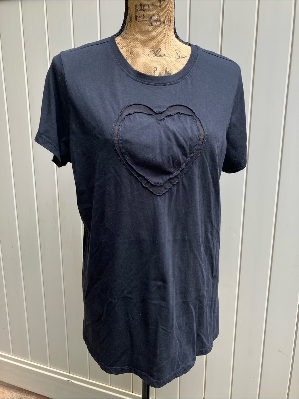 Torrid black heart cut out mesh tee sz 00